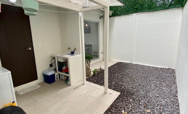 Venta casa Condominio en Tibás. $190000. 138m2.