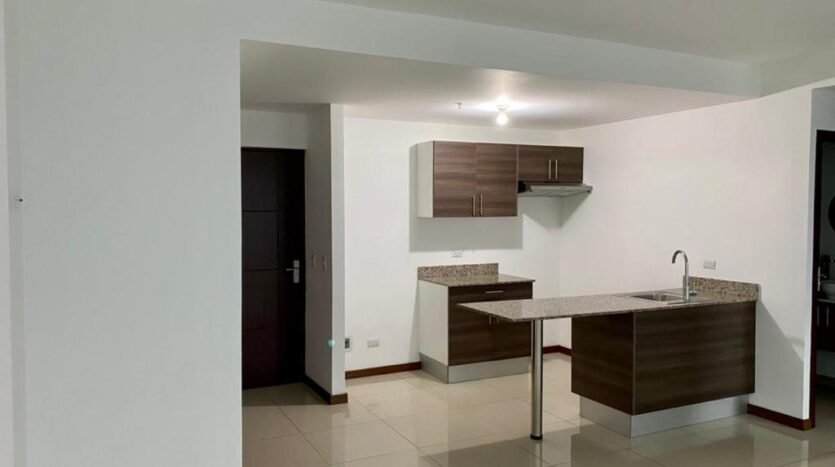 Venta apartamento en Bambú Eco Urbano San Sebastián. $135000. 2h. 2b. Parqueo.